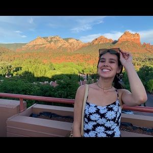 Meet your Posher, Sirena